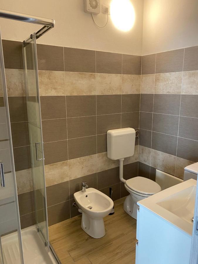 Adua Apartments Ospedale S Andrea Clinica Santa Rita Верчеллі Екстер'єр фото