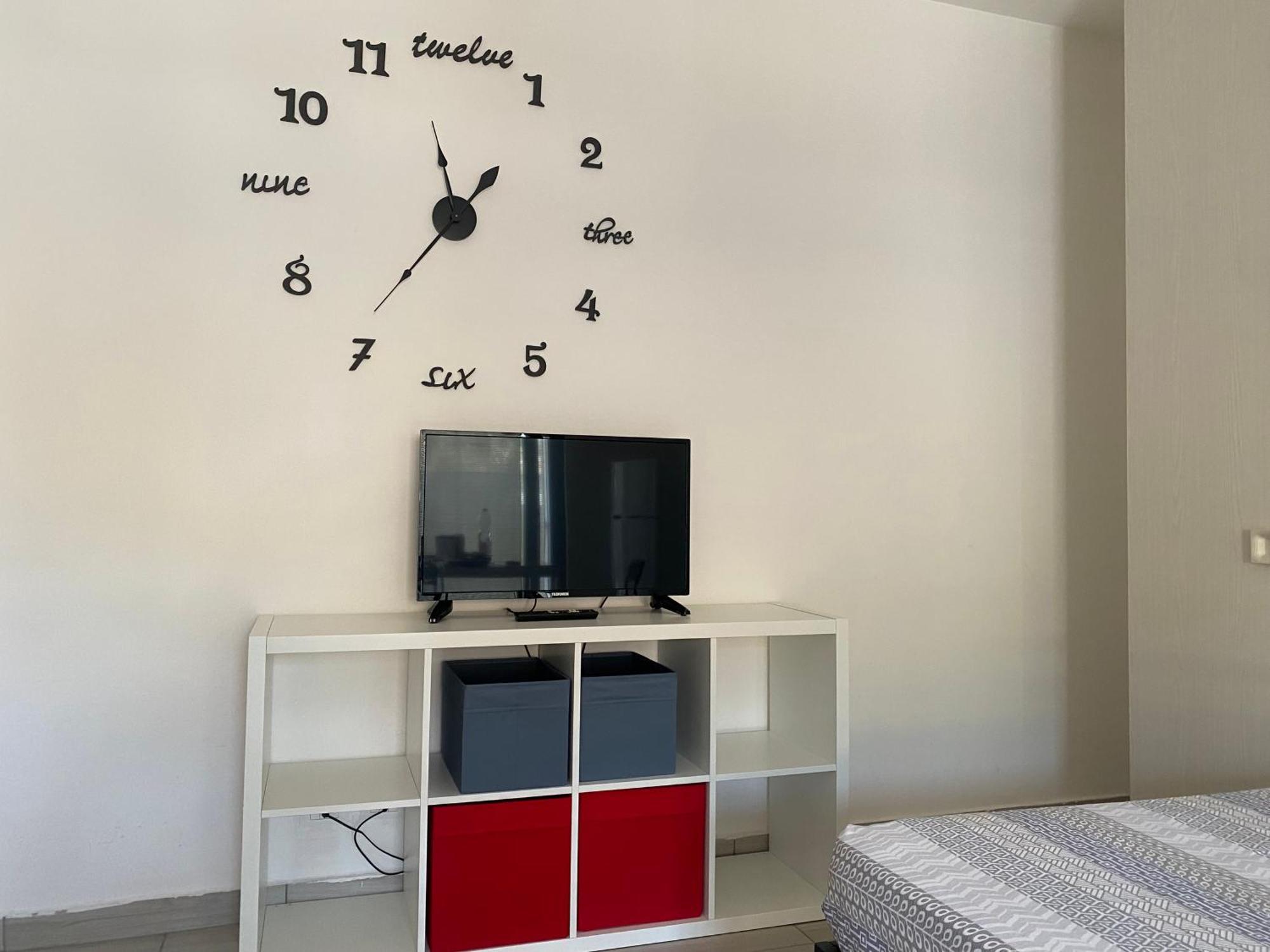 Adua Apartments Ospedale S Andrea Clinica Santa Rita Верчеллі Екстер'єр фото